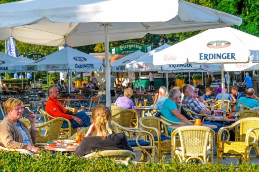sonne auf den biergarten
